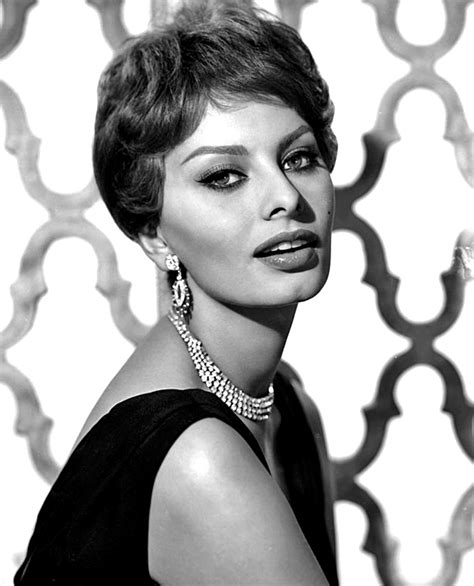 sophia loren young sexy|40+ Stunning Photos Of Young Sophia Loren, The Most Iconic。